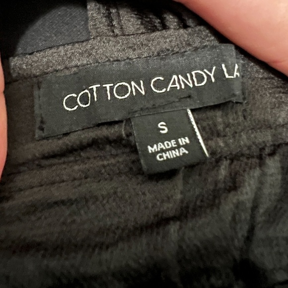 Cotton Candy LA Black Crop Top - Picture 8 of 8